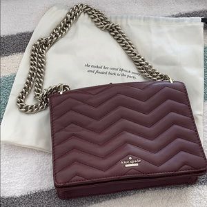 Kate Spade chain crossbody in burgundy